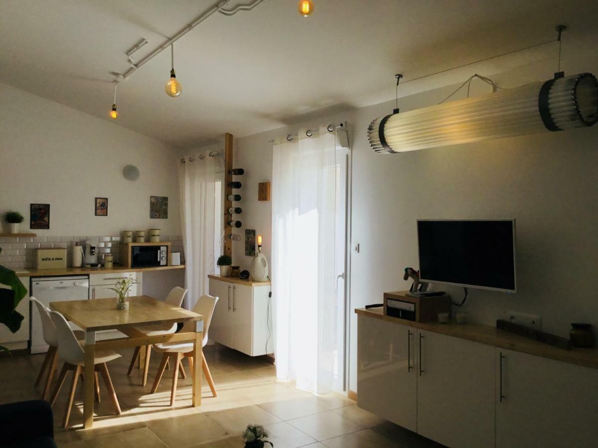 Gite Blanco Y Madera Нарбонна Экстерьер фото
