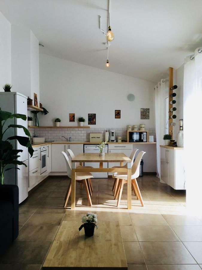 Gite Blanco Y Madera Нарбонна Экстерьер фото